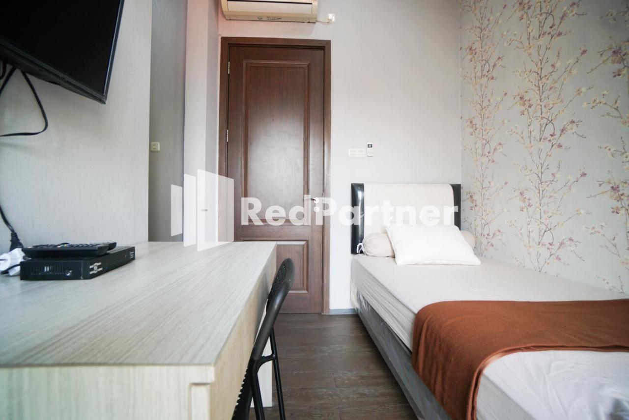 Toba Mansion Syariah Near Benhil Redpartner Jacarta Exterior foto