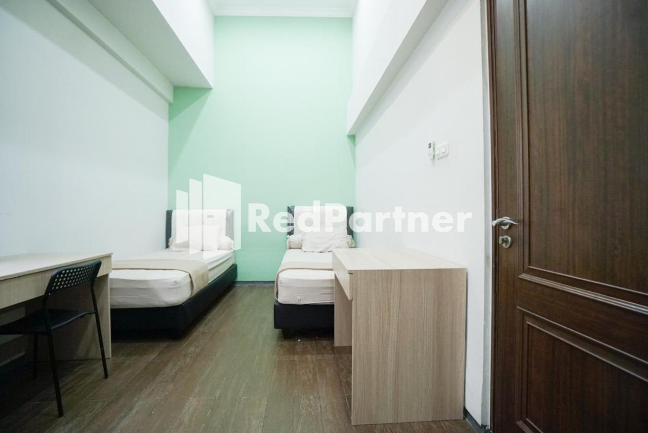 Toba Mansion Syariah Near Benhil Redpartner Jacarta Exterior foto