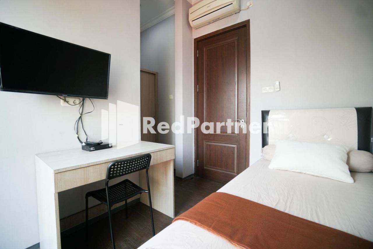 Toba Mansion Syariah Near Benhil Redpartner Jacarta Exterior foto