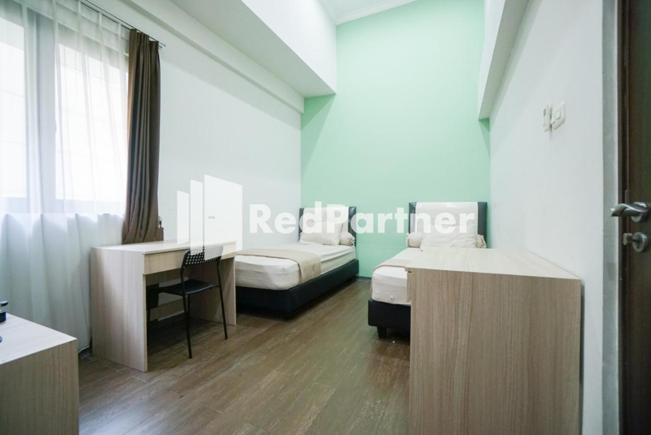 Toba Mansion Syariah Near Benhil Redpartner Jacarta Exterior foto