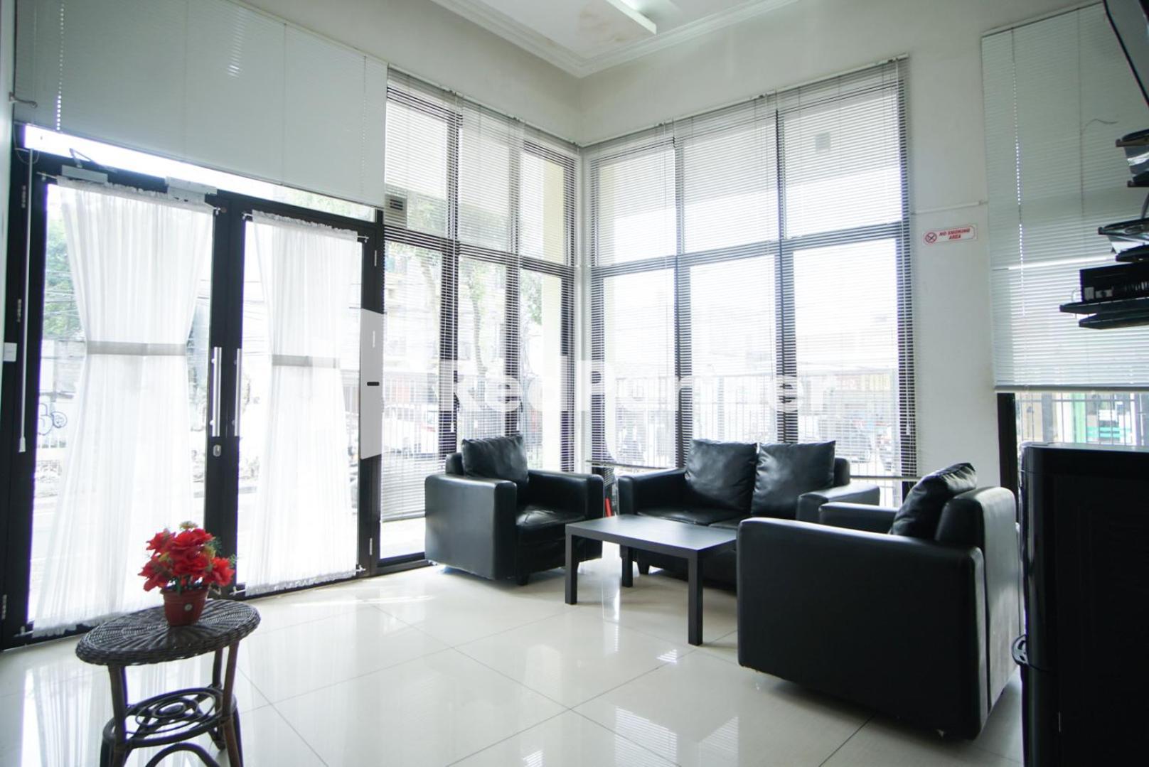 Toba Mansion Syariah Near Benhil Redpartner Jacarta Exterior foto